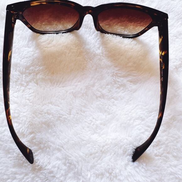 Jack Light Tortoise Brown Square Sunglasses - Picture 8 of 12